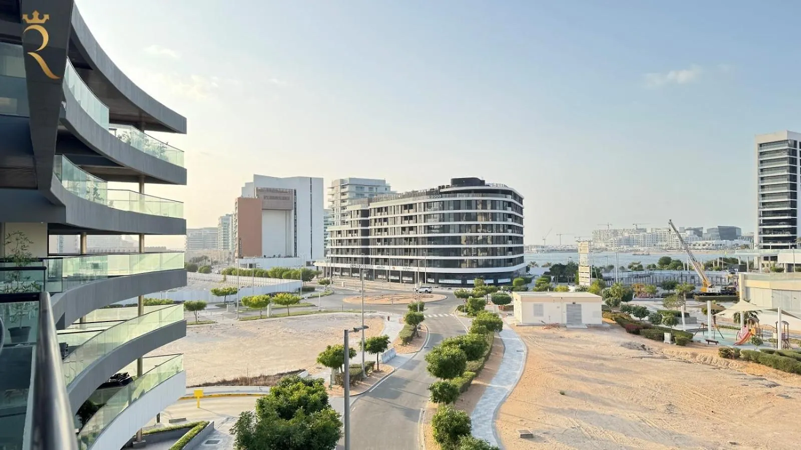 Luxury Living At Its Best In Your 2Br At Al Rahah Abu Zabi Apartament