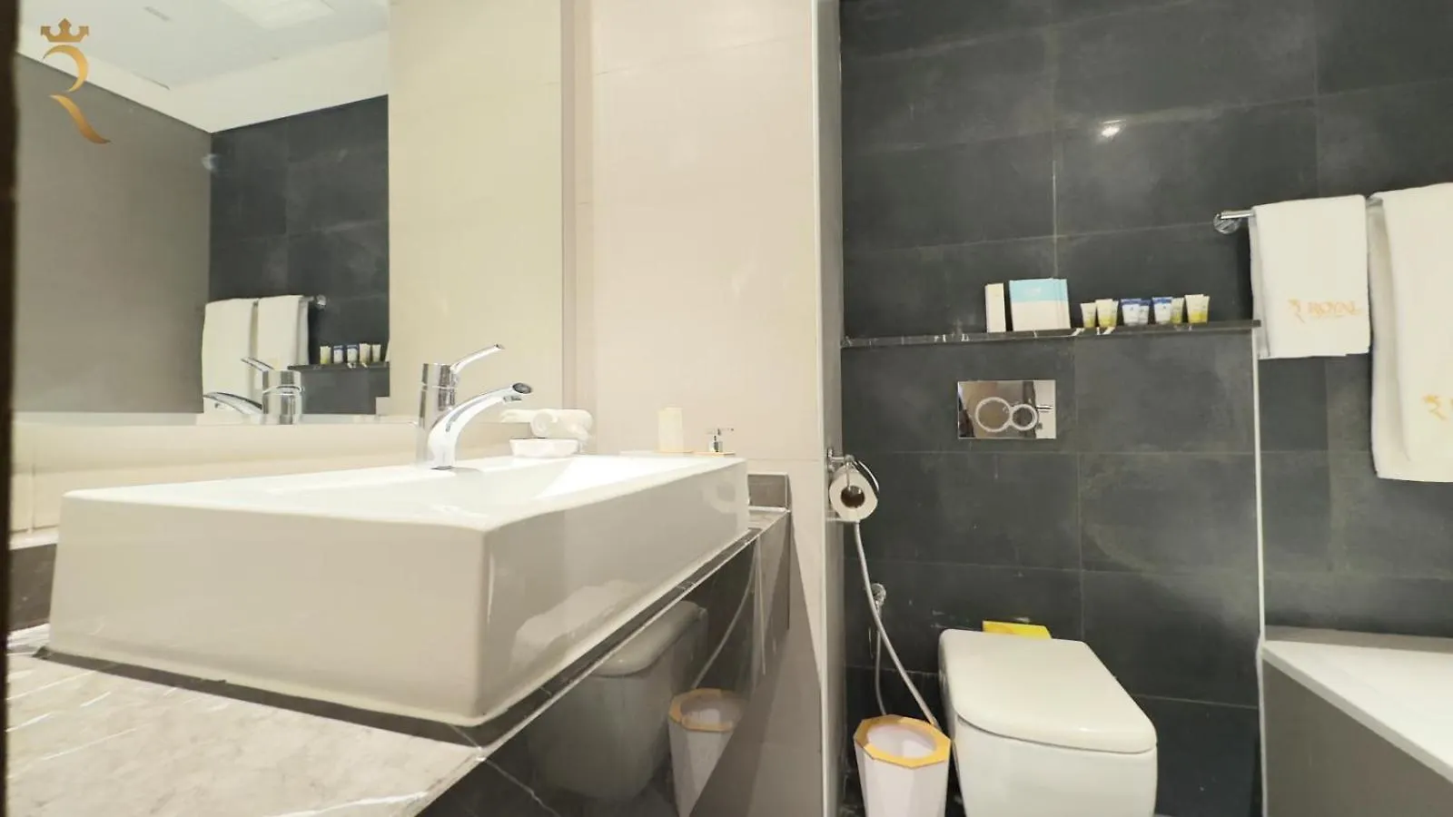Apartament Luxury Living At Its Best In Your 2Br At Al Rahah Abu Zabi Zjednoczone Emiraty Arabskie